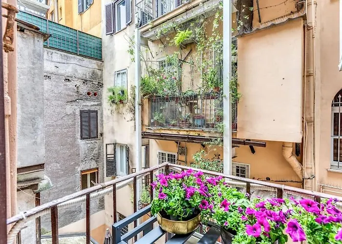 Vicolo Leopardo Trastevere * Roma