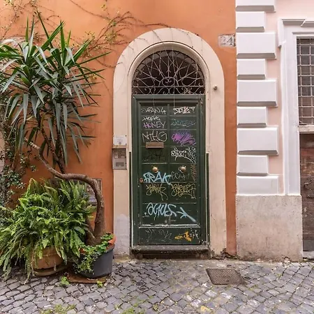 Vicolo Leopardo Trastevere Apartment Rome