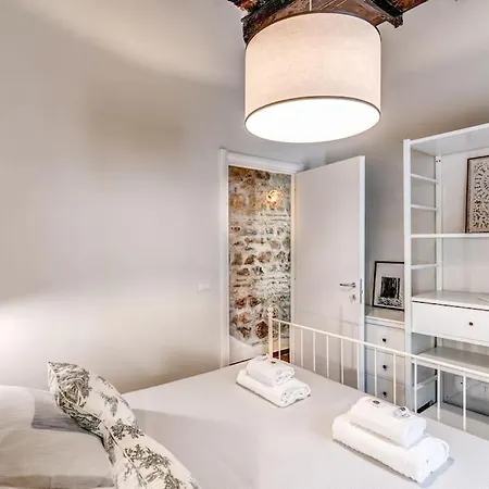 Vicolo Leopardo Trastevere Apartment