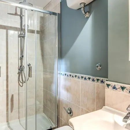 Apartment Vicolo Leopardo Trastevere